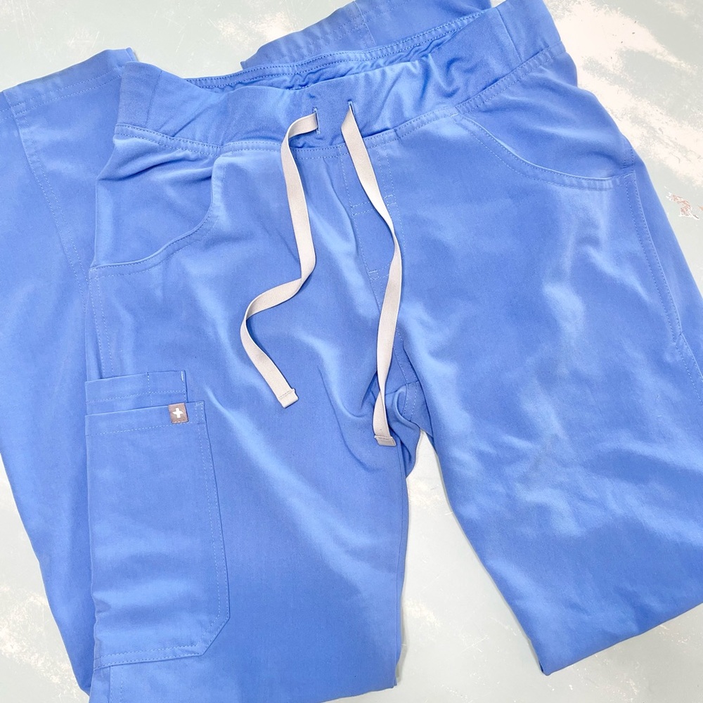 Ceil Blue XS Tall Figs Kade Cargo Scrub Top & Bottoms
